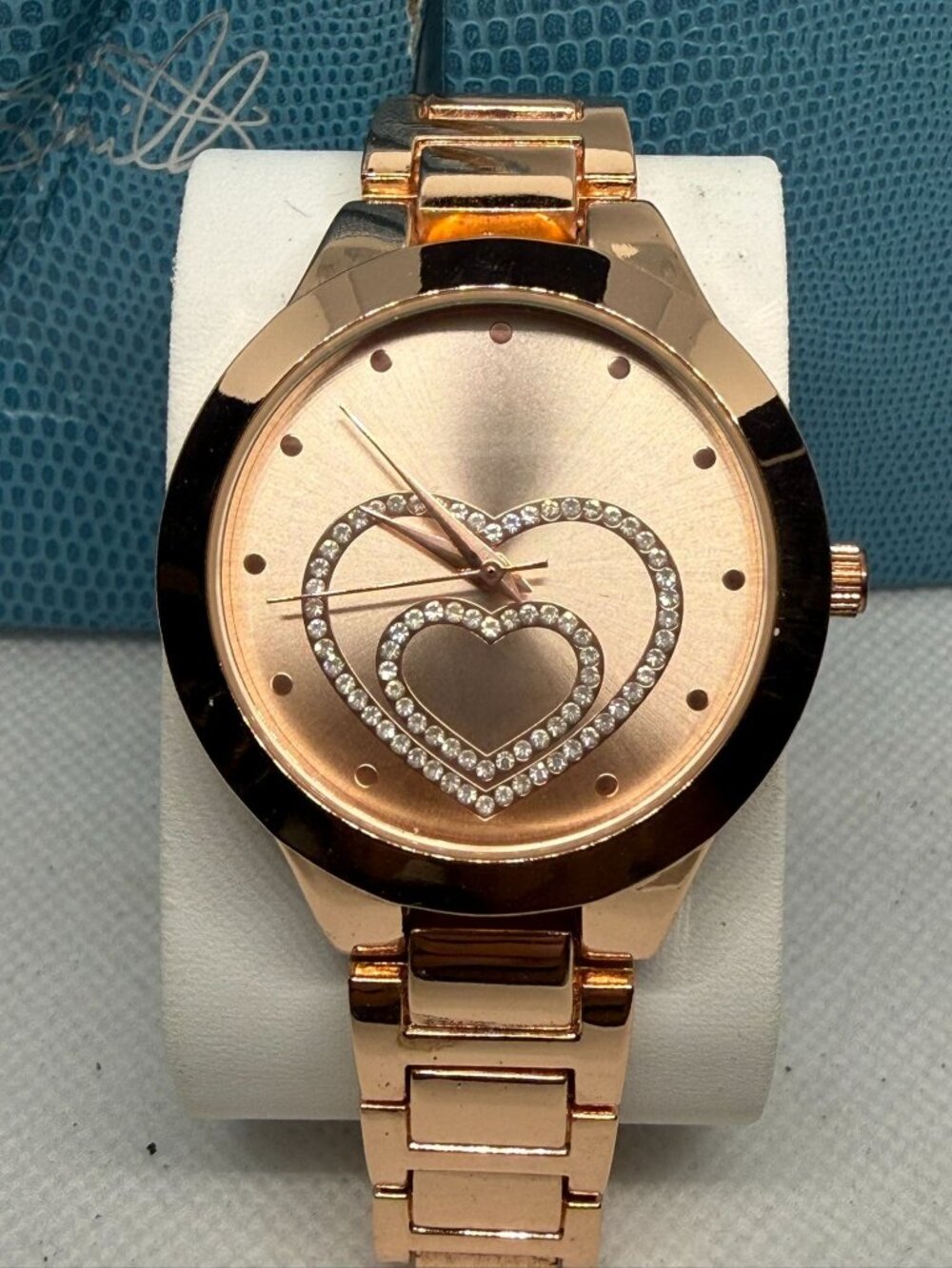 Jessica Simpson Women's 36mm Rose Gold Heart Pavé Crystal Quartz Watch w/ Box - Picture 2 of 11